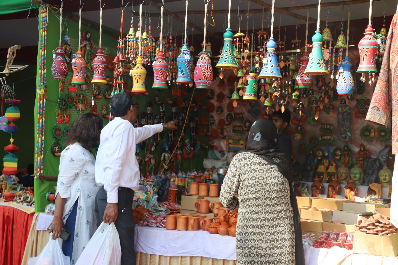 Crafts Mela at Kalagram selling the craft to art lovers and admirers Blog