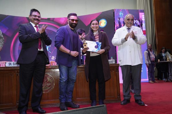 Sunny Deol's presence at PGI chandigarh