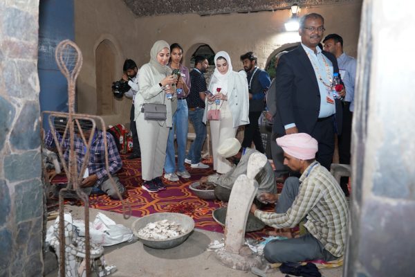 A workshop of Statues held at rock garden