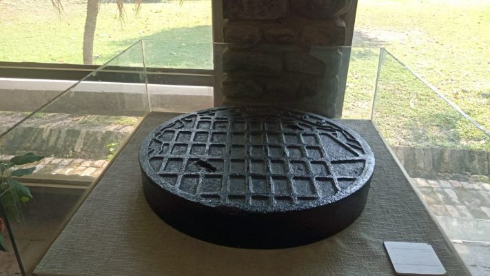 A manhole cover designed by Pierre Jeanneret