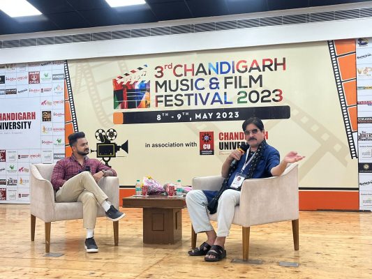 Actor Yashpal Sharma  in conversation with the host (CMFF)