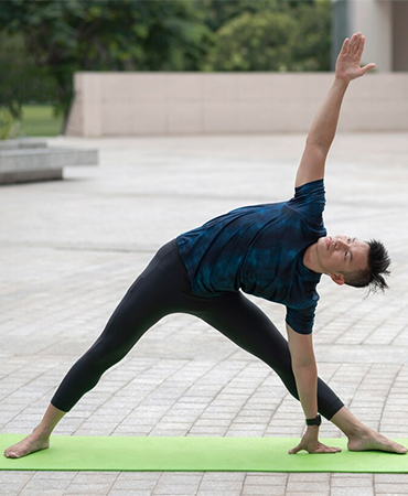 Trikonasana (Triangle Pose) for weight loss